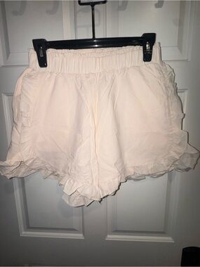 Prissy Jane High-Waist Ruffle boutique Shorts in Cream nwot medium